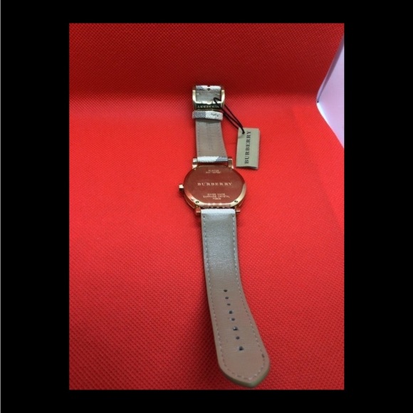 BURBERRY,  UNISEX, Gold City Exaggerated Check Watch BU9026 - Picture 9 of 13